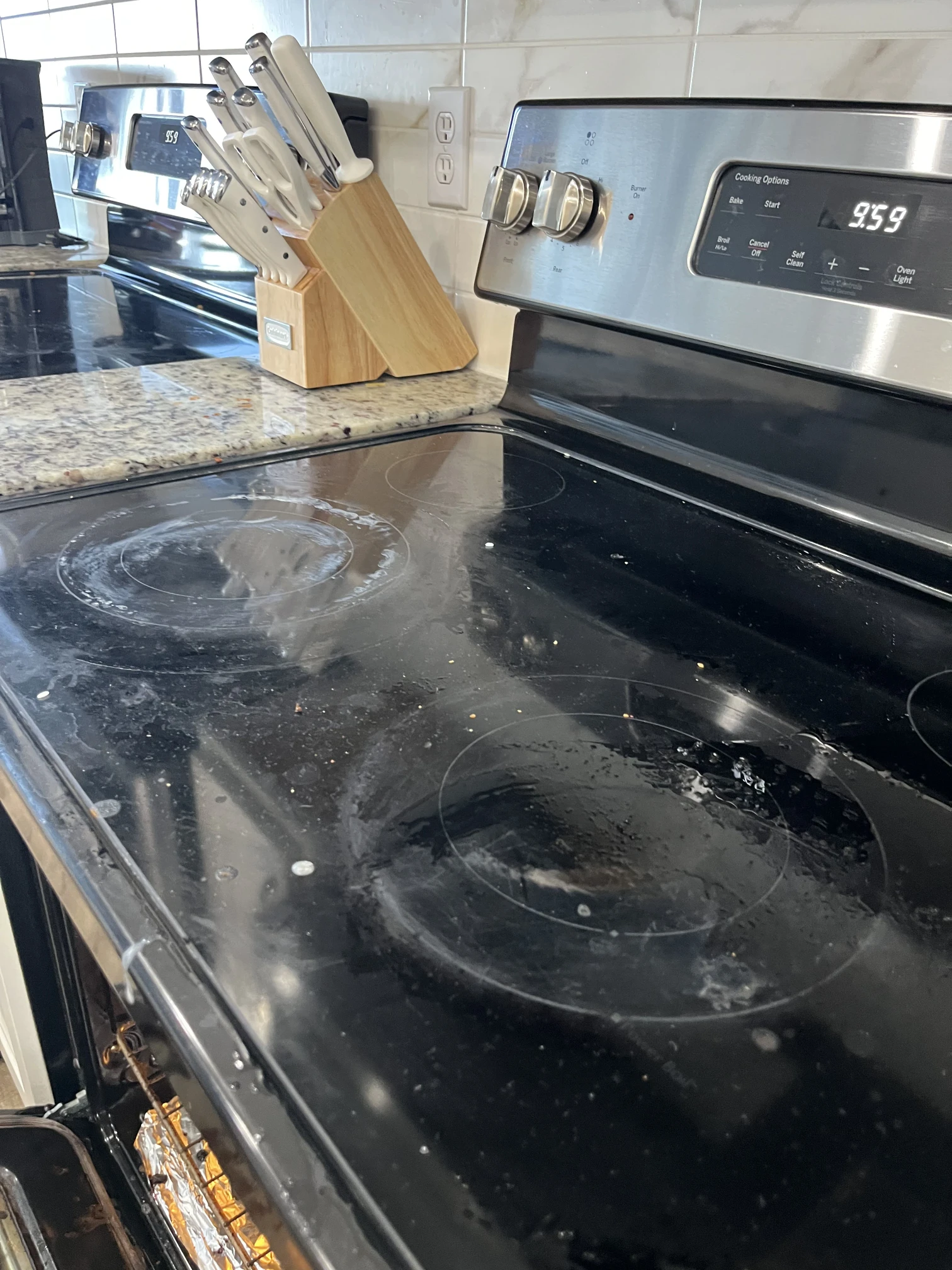 Kitchen before cleaning